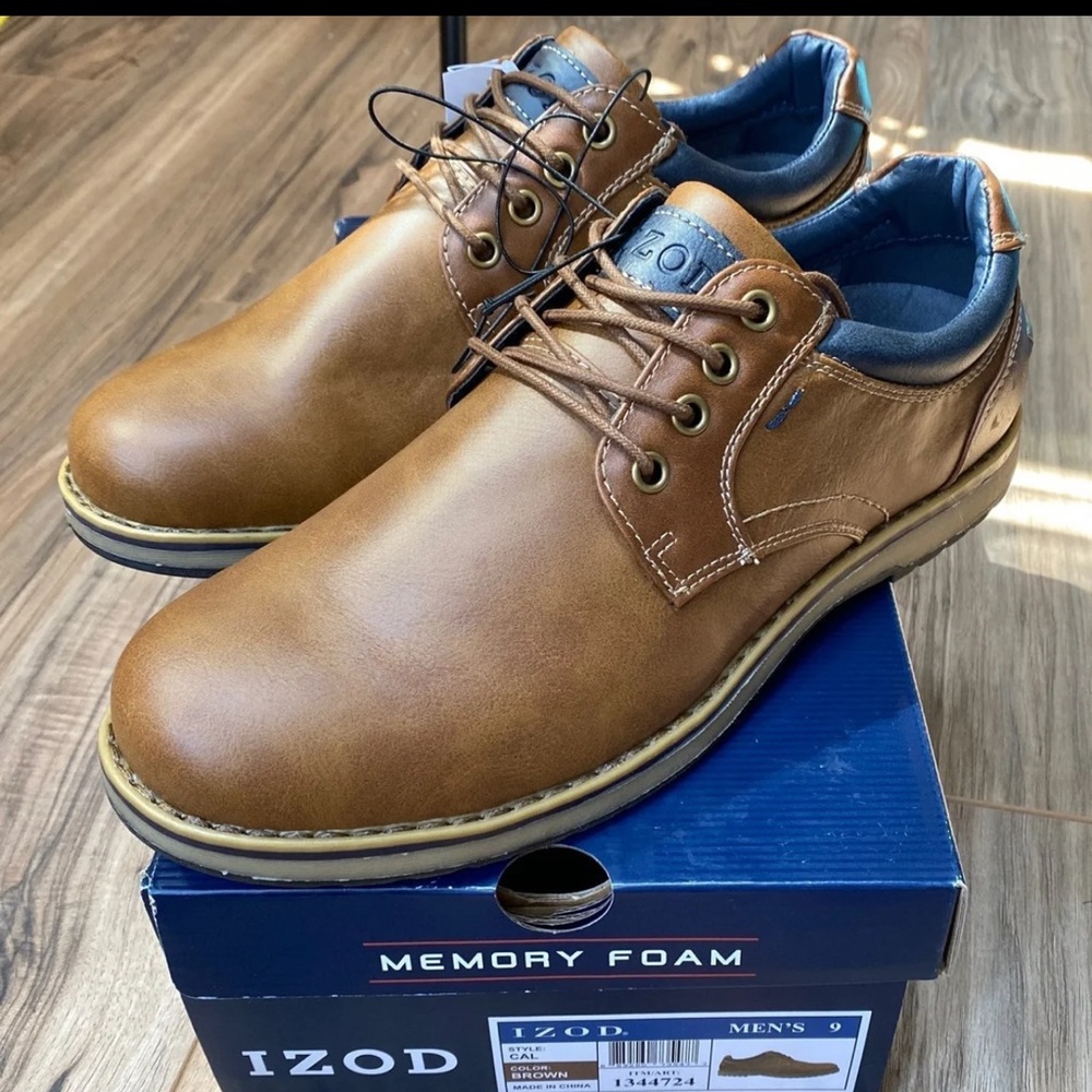 New men’s Izod dress shoes size 9
